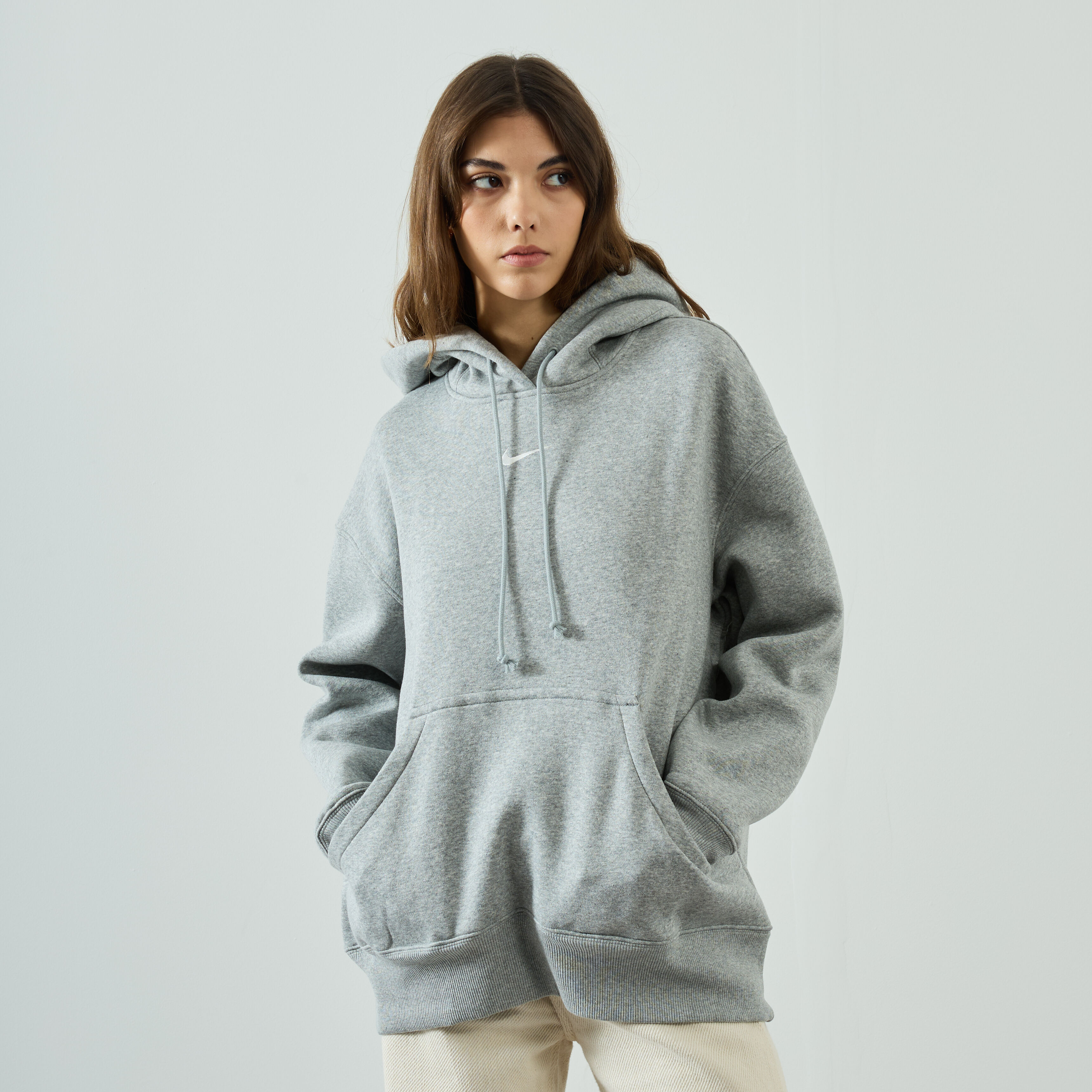 Sweat gris nike femme store