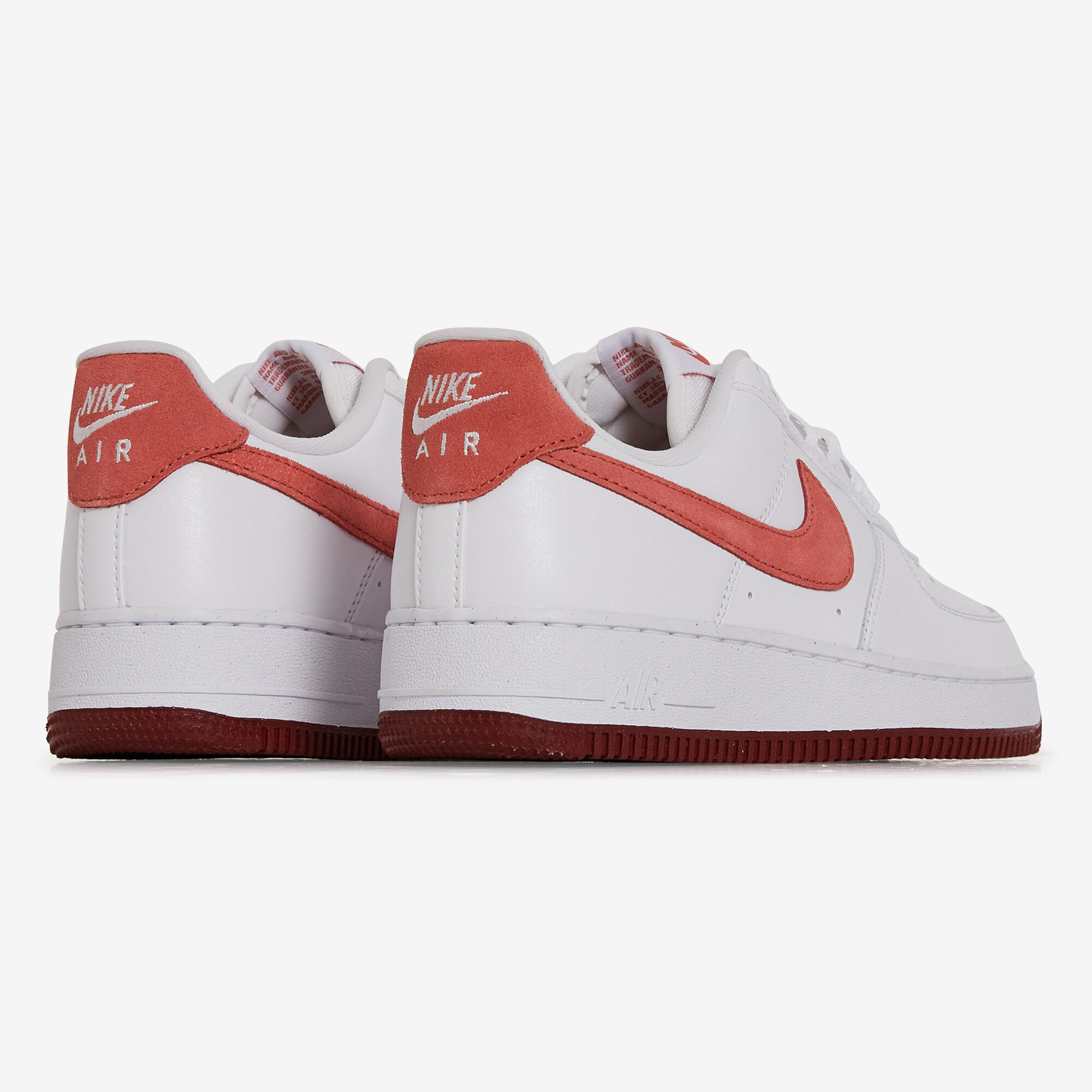 NIKE AIR FORCE 1 LOW VALENTINE SNEAKERS FEMME BLANC BORDEAUX LACETS Courir