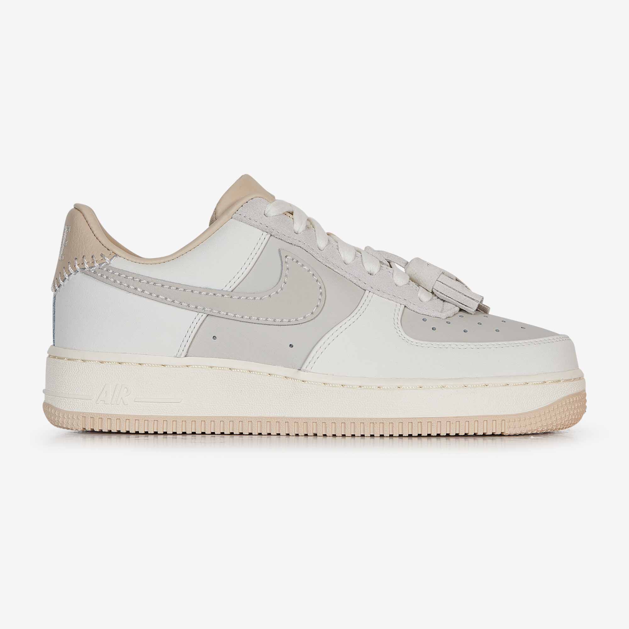 Nike air force one just do it courir store