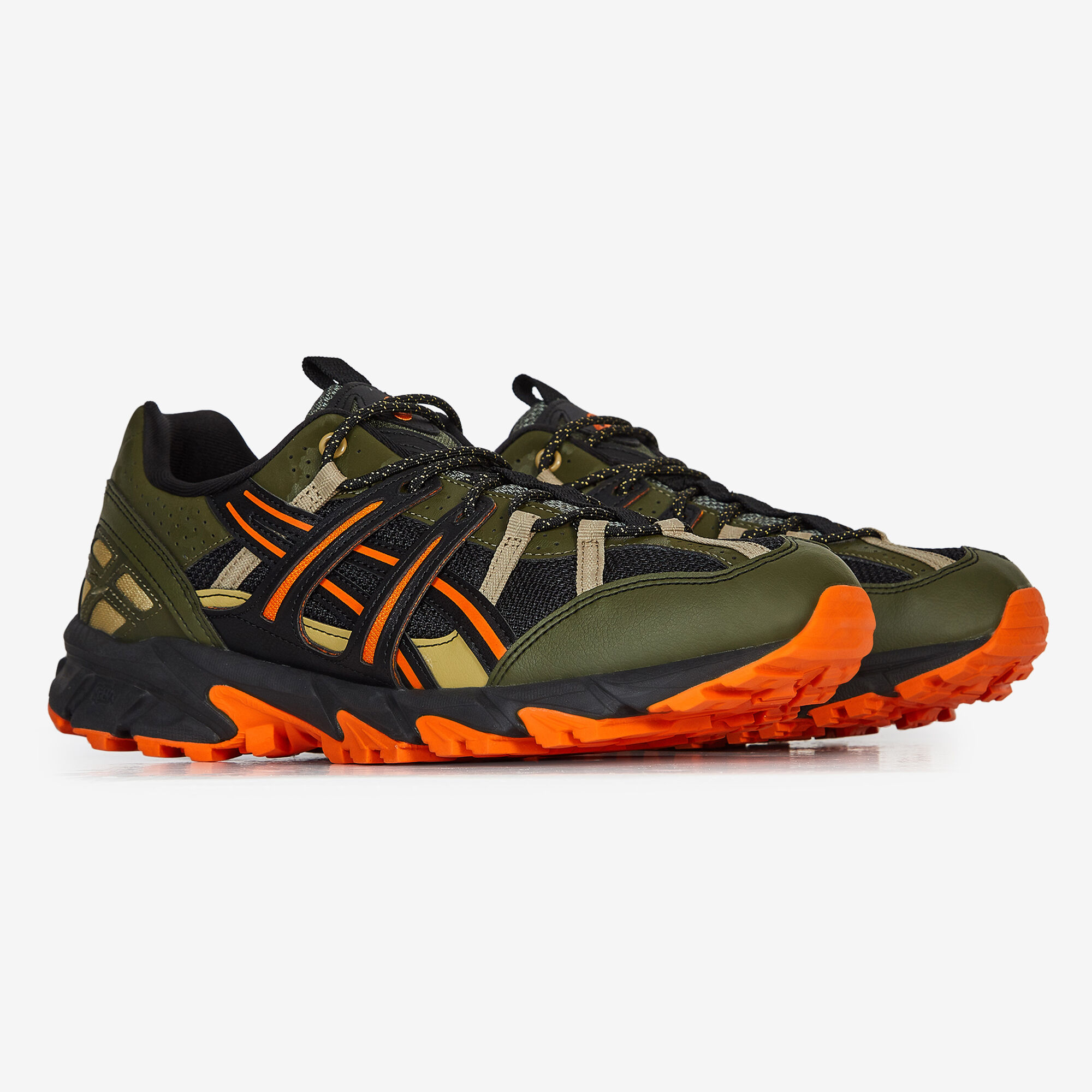 Baskets Vetements Streatwear ASICS KAKI pour HOMME Collections 2024 Courir
