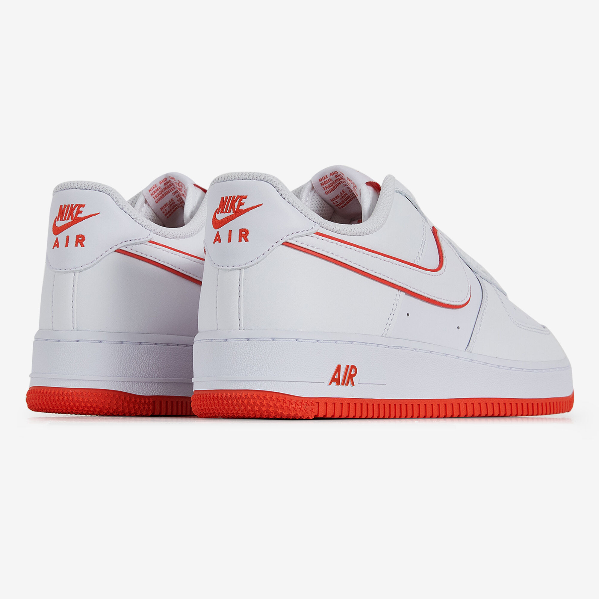 NIKE AIR FORCE 1 LOW BLANC ROUGE SNEAKERS HOMME Courir