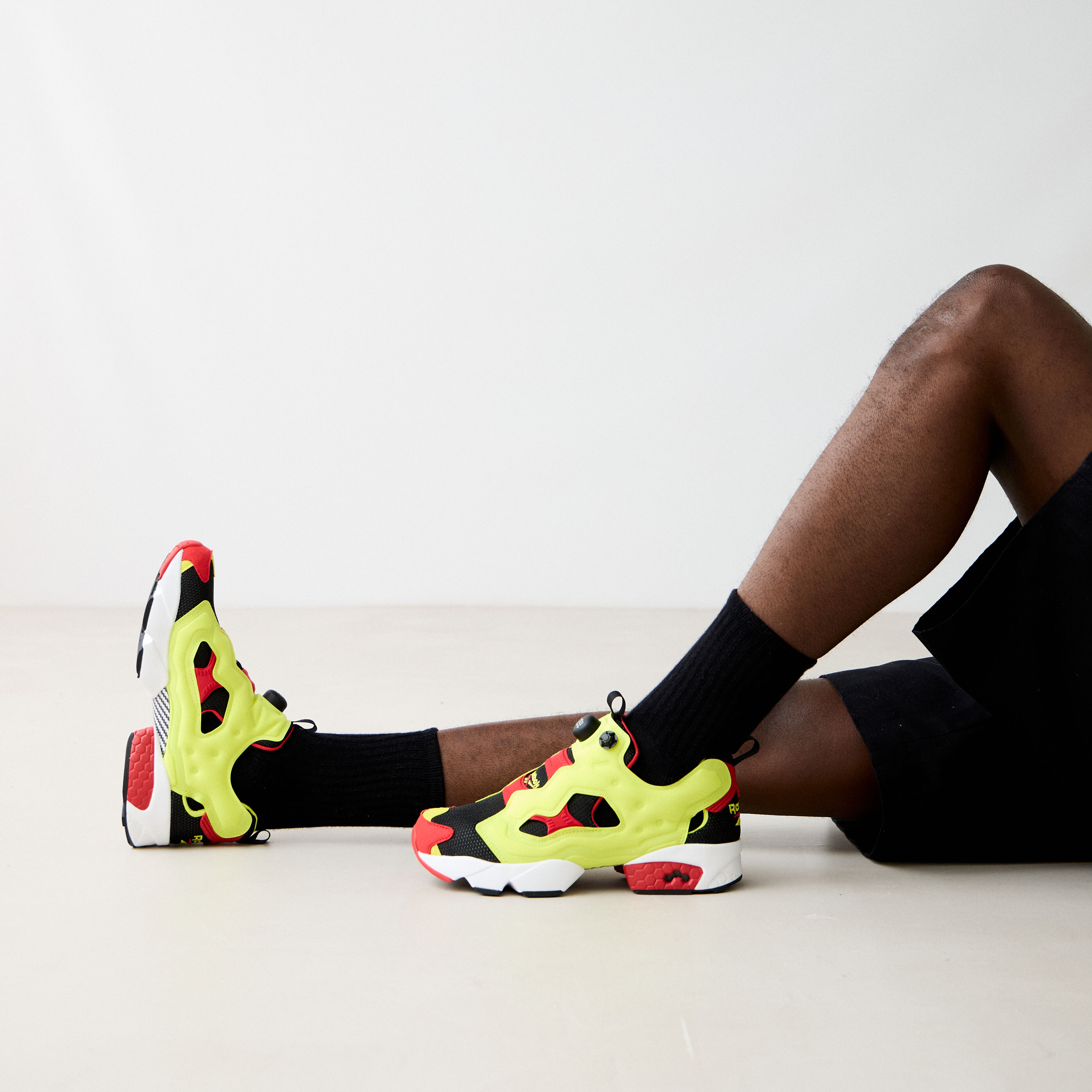 REEBOK INSTAPUMP FURY 84 JAUNE ROUGE SNEAKERS MEN Courir