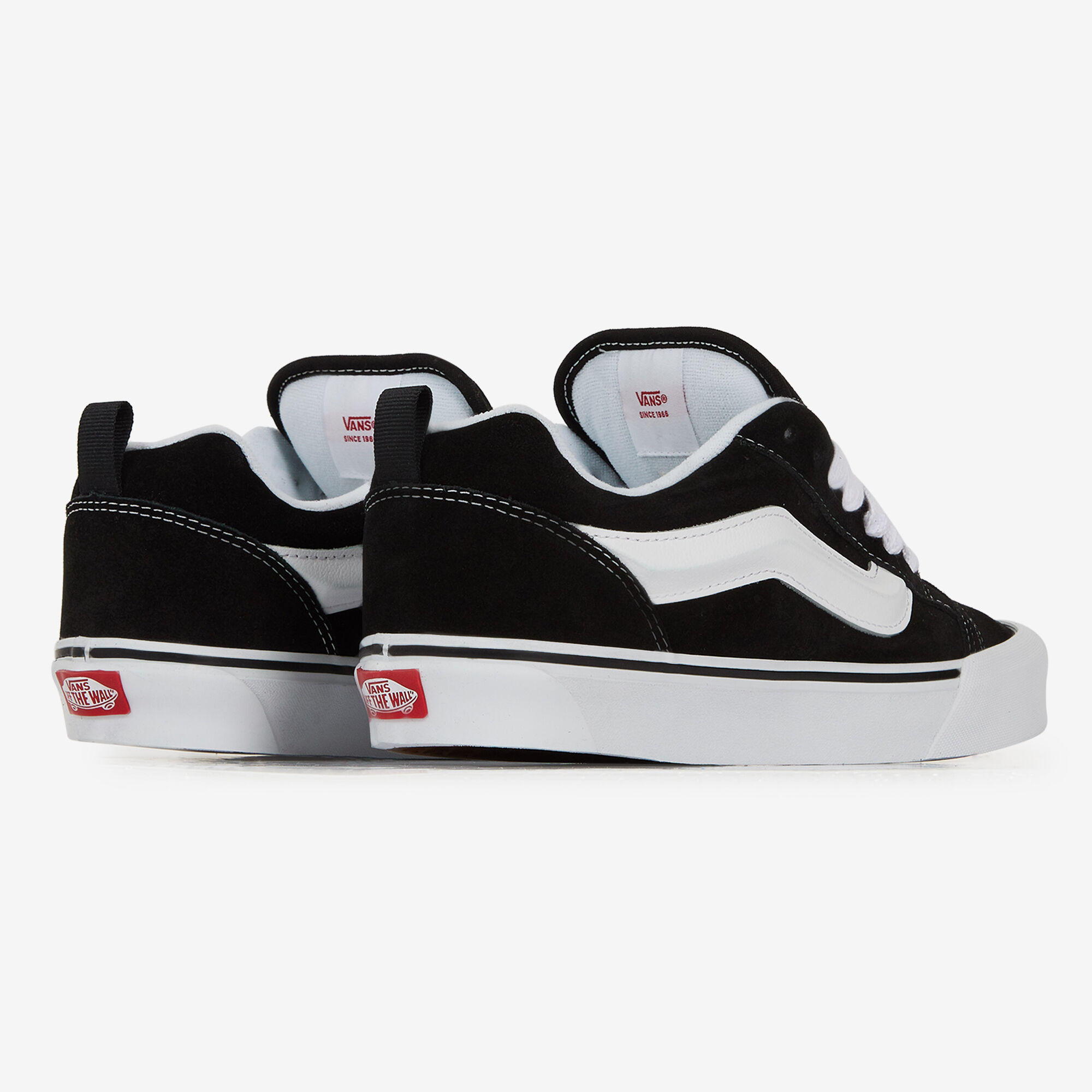 VANS KNU SKOOL SNEAKERS FEMME NOIR BLANC LACETS Courir