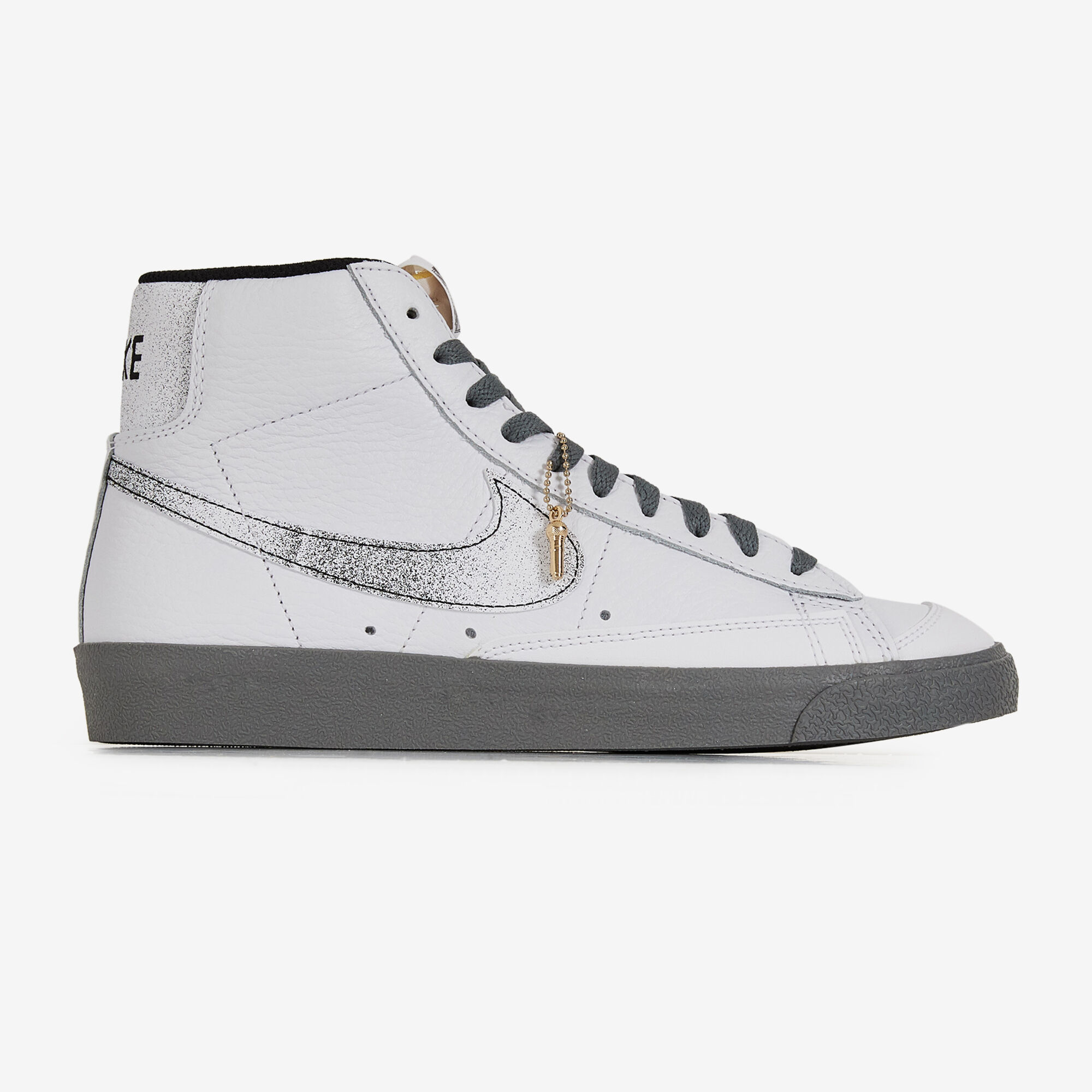 NIKE BLAZER MID 77 EMB WHITE SILVER SNEAKERS MEN Courir