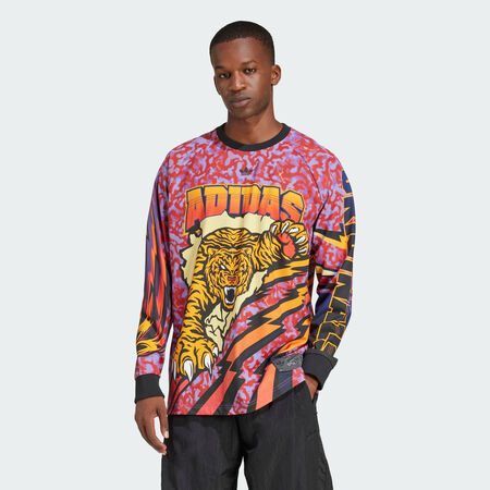 ADIDAS ORIGINALS T-shirt graphique manches longues Adilenium Season 3 Better Scarlet / Energy Ink / Crew Orange / Black HOMME