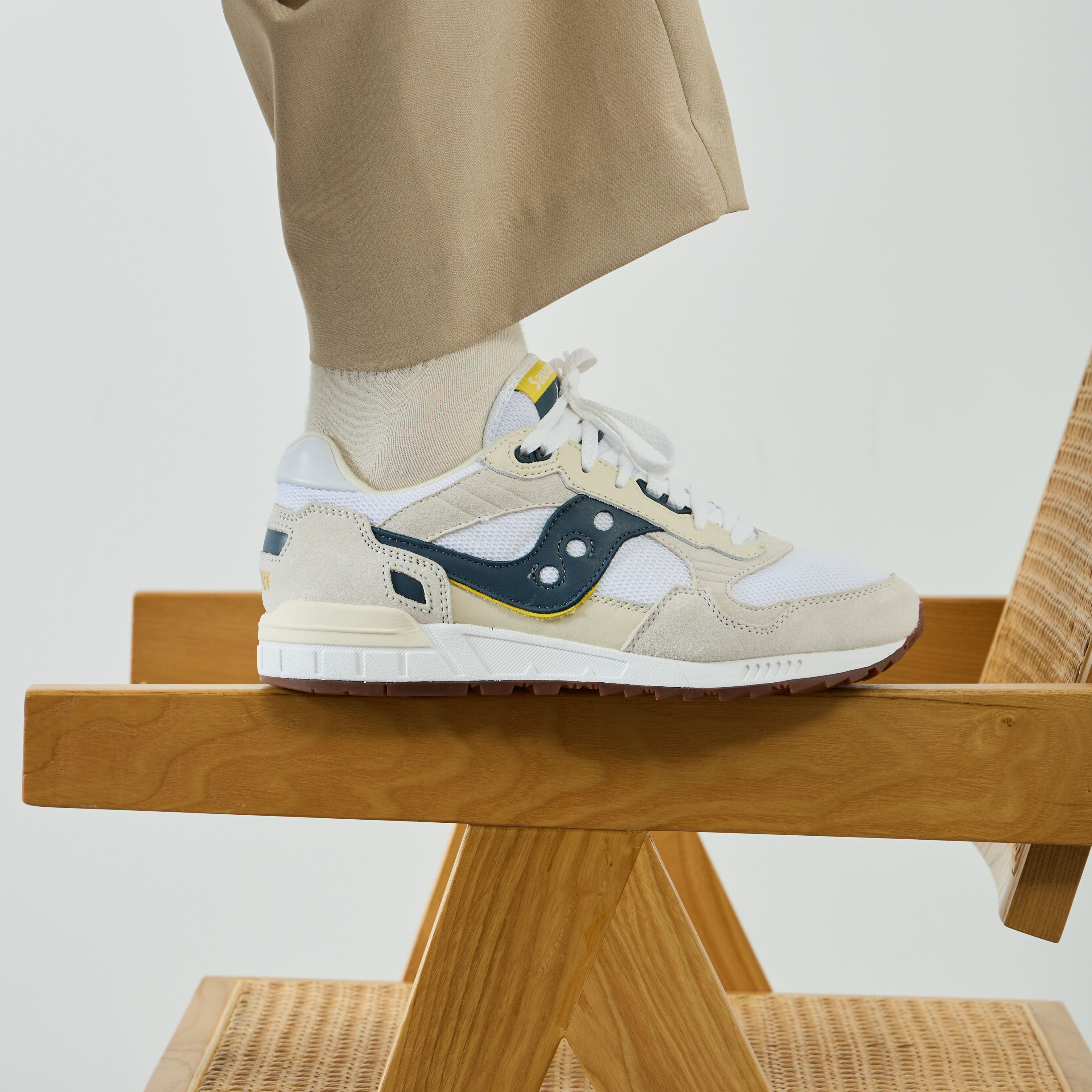 SAUCONY SHADOW 5000 WHITE BLUE SNEAKERS MEN Courir