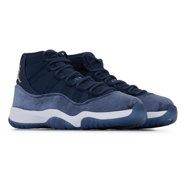 Blue jordan 11 hot sale suede