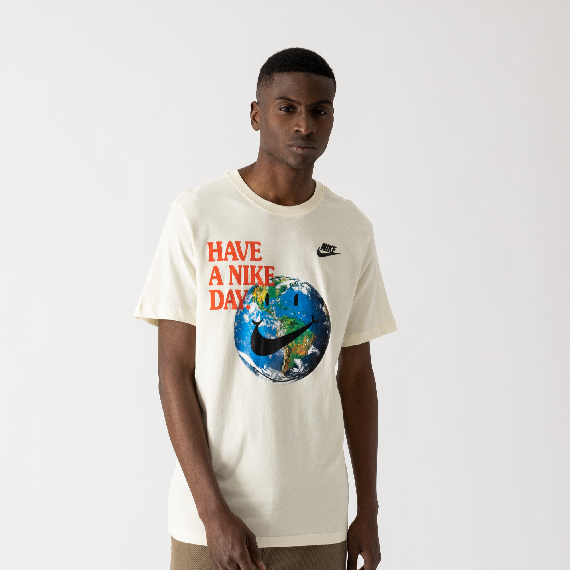 nike t shirt streetwear