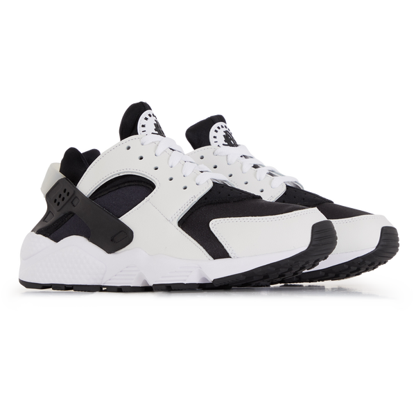 Black and white nike top huraches