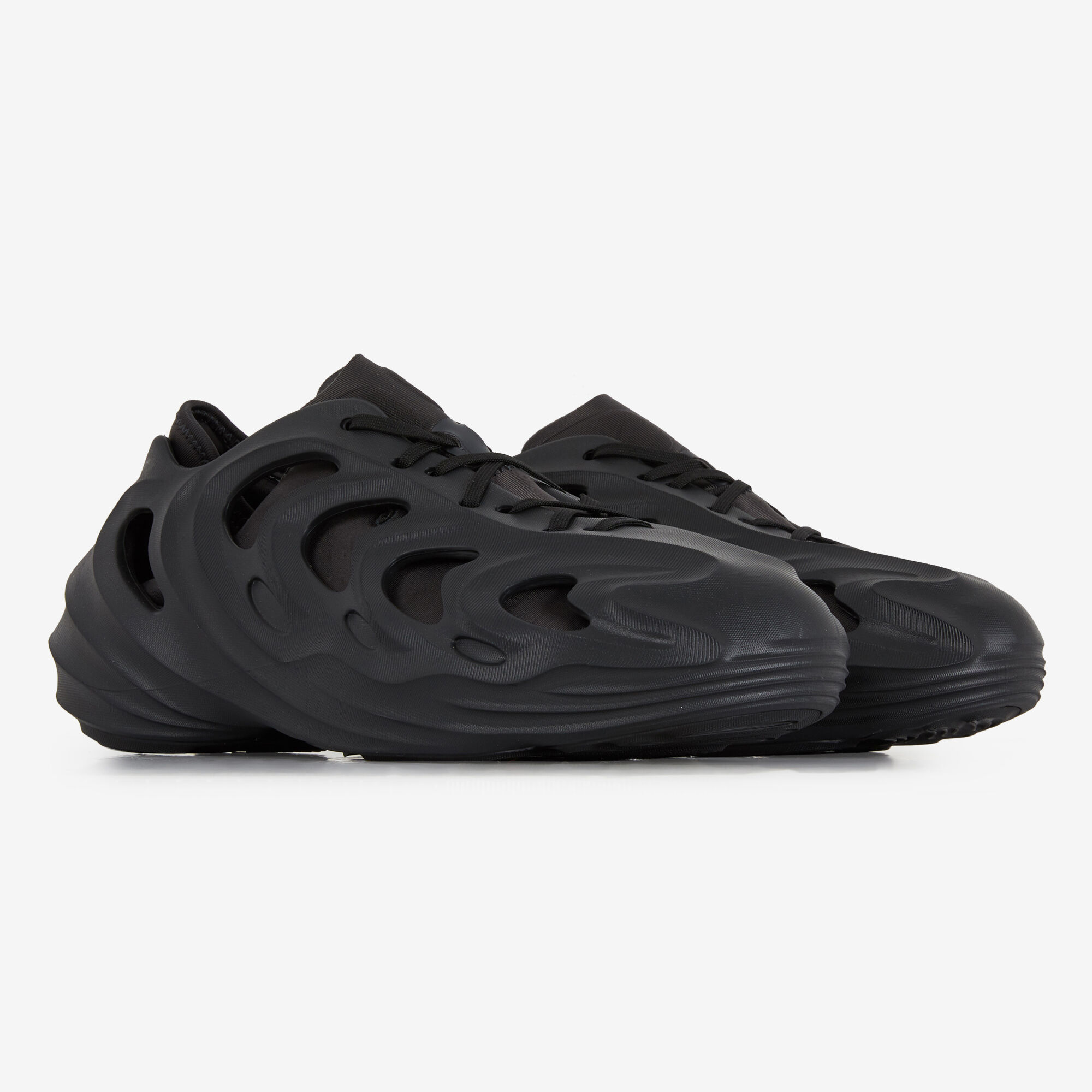 Yeezy 700 store courir