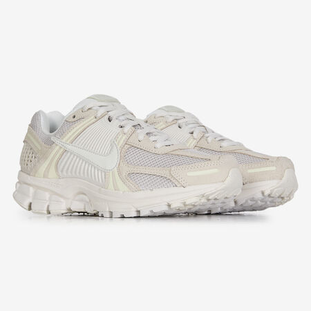 NIKE zoom vomero ZOOM VOMERO 5 SUEDE WHITE/BEIGE WOMEN