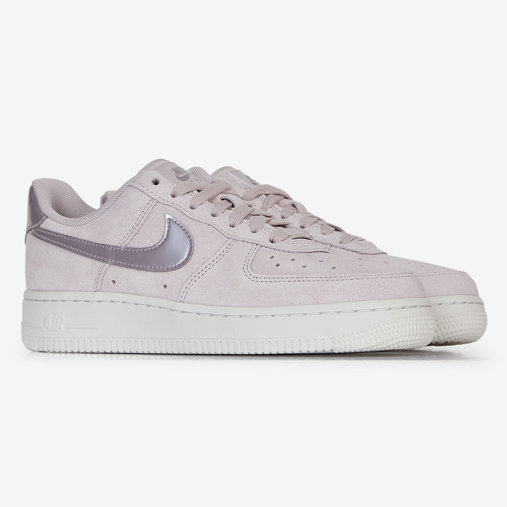 NIKE AIR FORCE 1 07 SNEAKERS FEMME VIOLET LACETS Courir