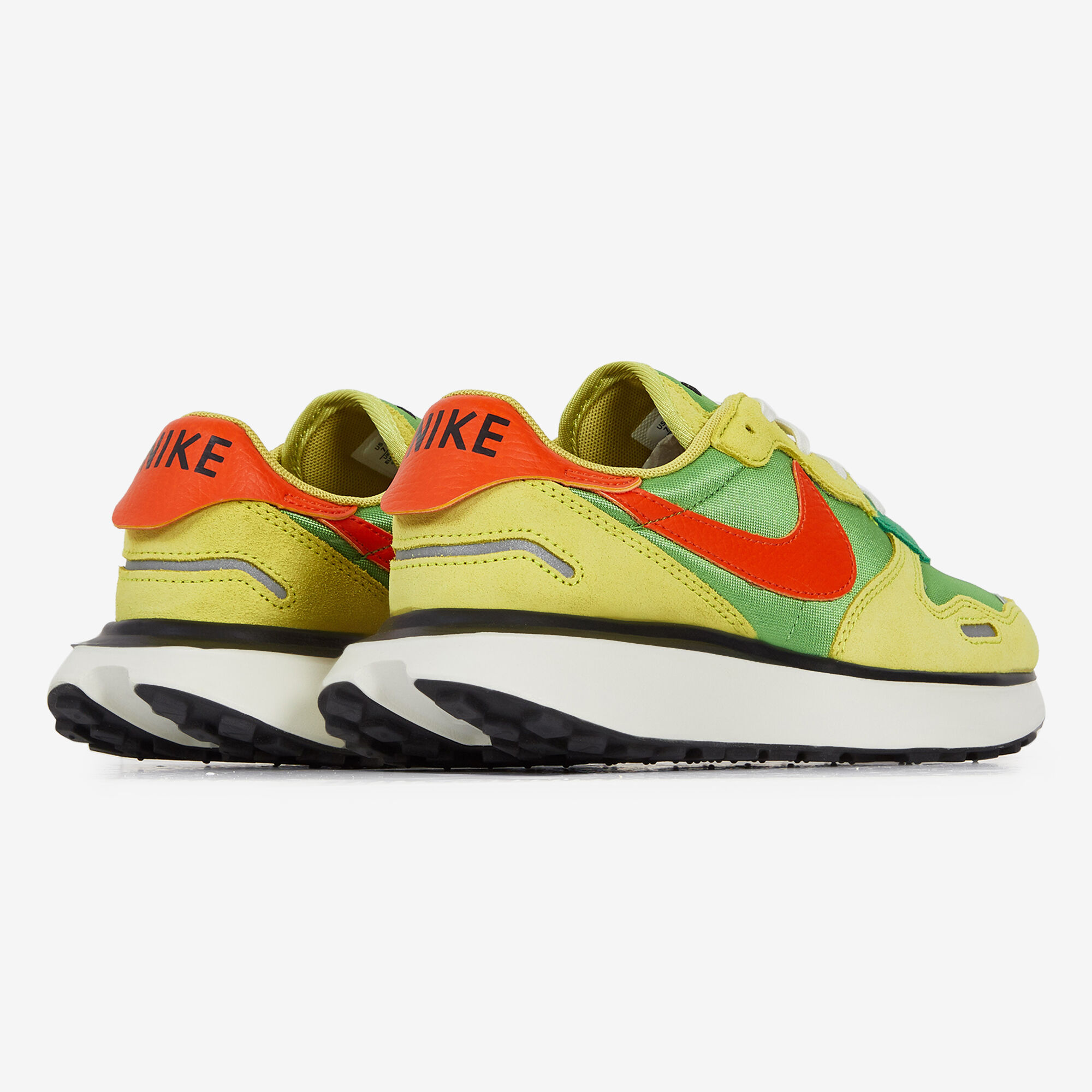 NIKE PHOENIX WAFFLE GREEN ORANGE SNEAKERS WOMEN Courir