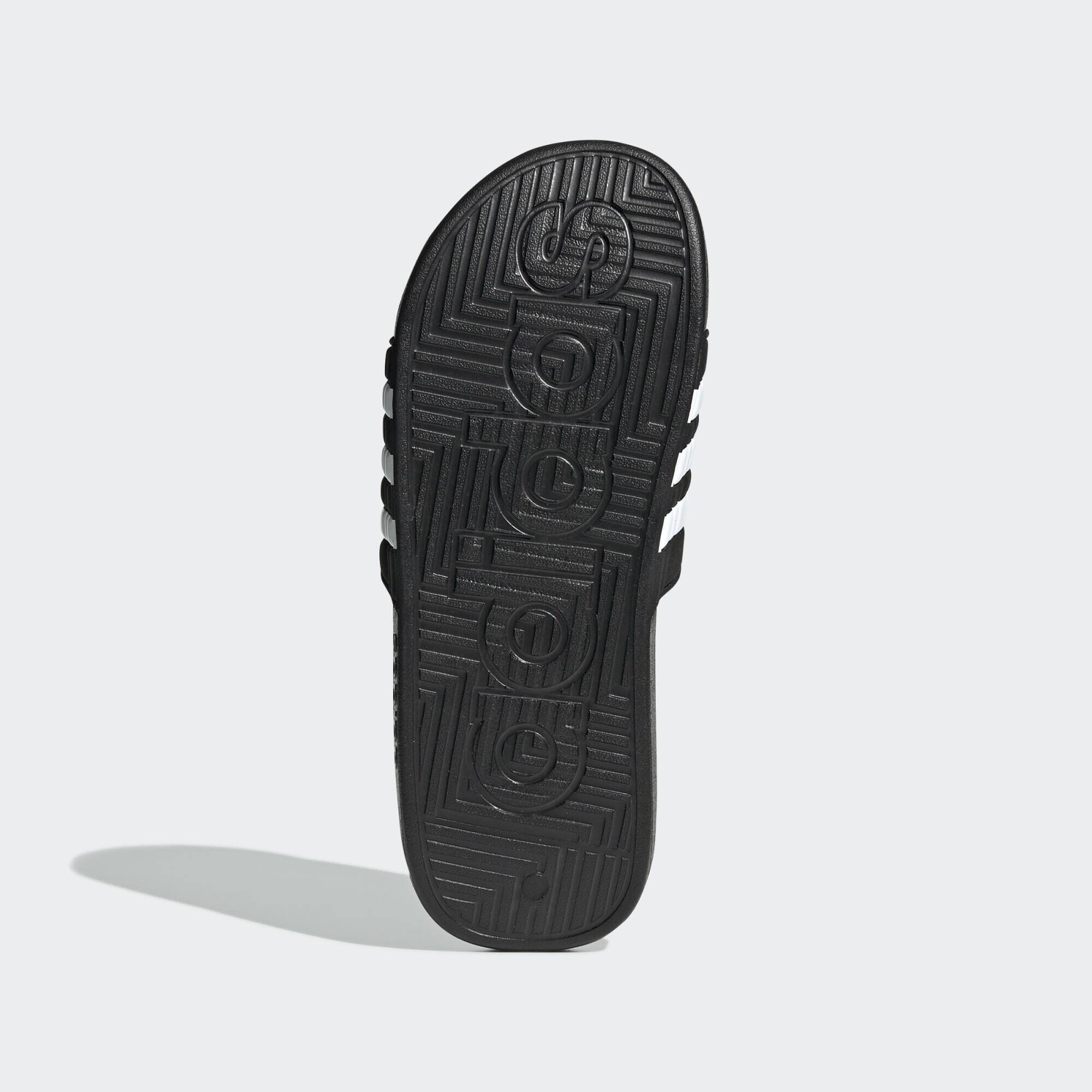 ADIDAS SPORTSWEAR Claquette Adissage ESTIVALES MIXTE Core Black Cloud White Core Black SCRATCH Courir