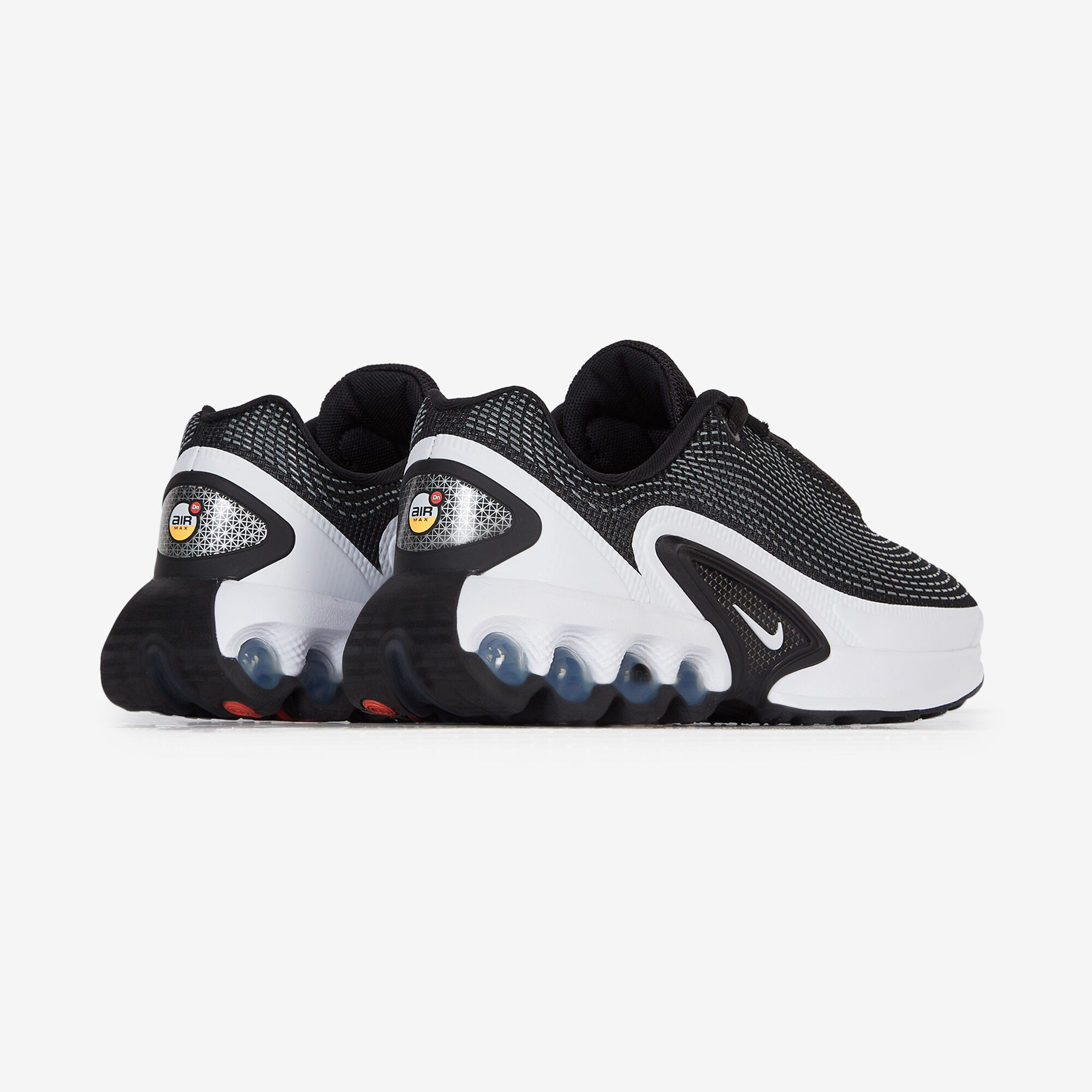 NIKE AIR MAX DN SNEAKERS ENFANT NOIR/BLANC LACETS