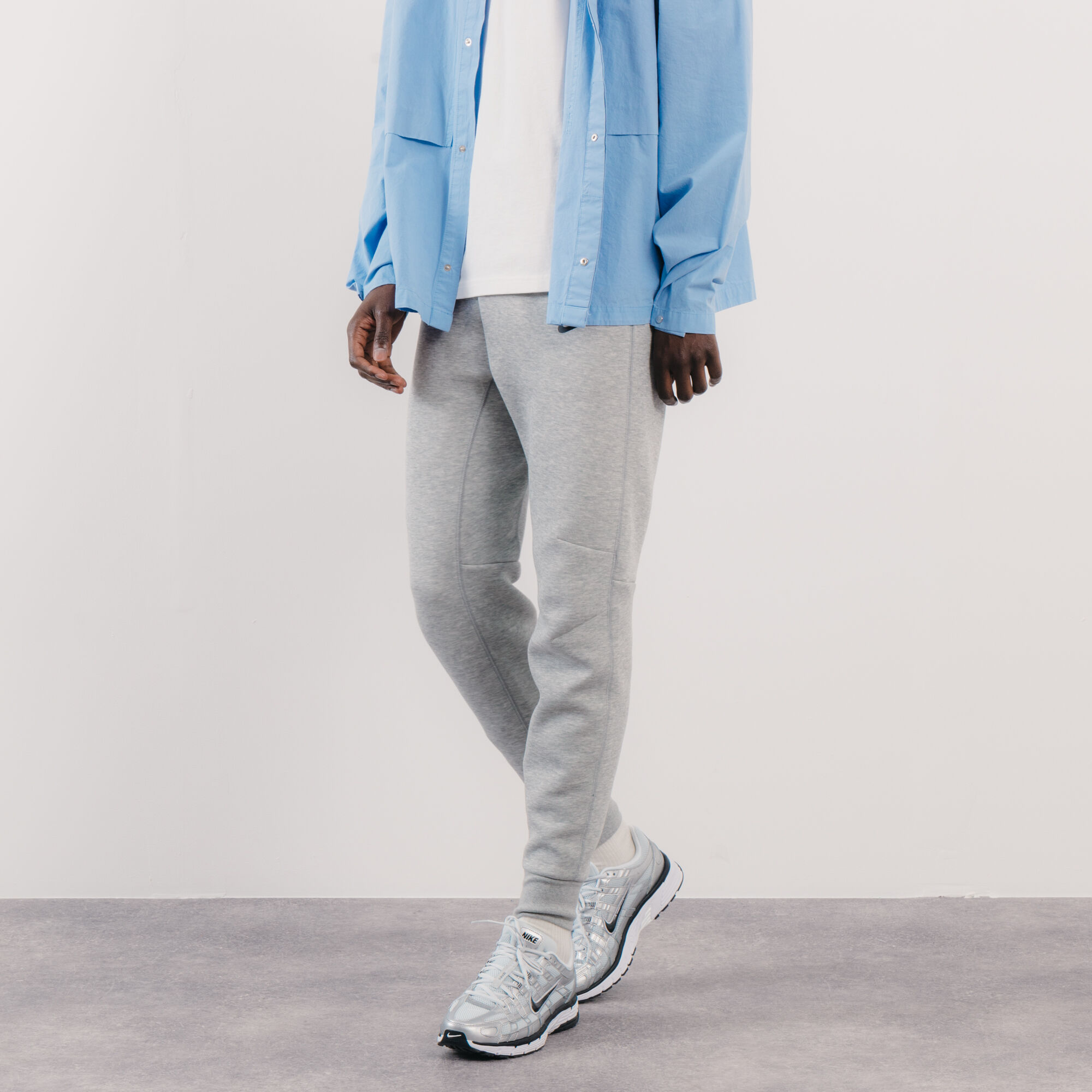 Nike tech fleece light blue joggers sales