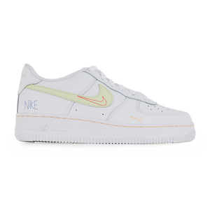 Nike AIR FORCE 1 : baskets et sneakers | Courir.com Nike AIR FORCE 1 : baskets et sneakers | Courir.com