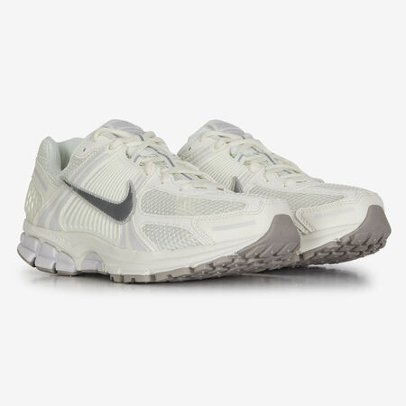 NIKE zoom vomero ZOOM VOMERO 5 BEIGE/ARGENT HOMME