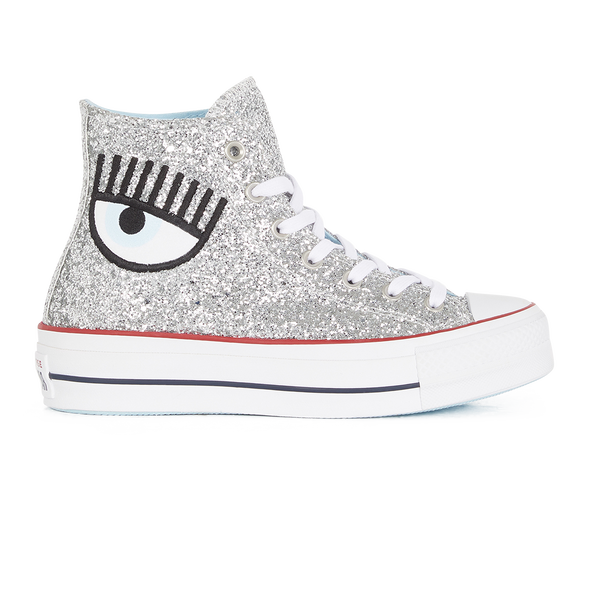 converse blanche femme courir
