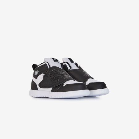 JORDAN SKY JORDAN 1 CF WHITE/BLACK BABIES