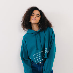 CROPPED GRAPHIC HOODIE