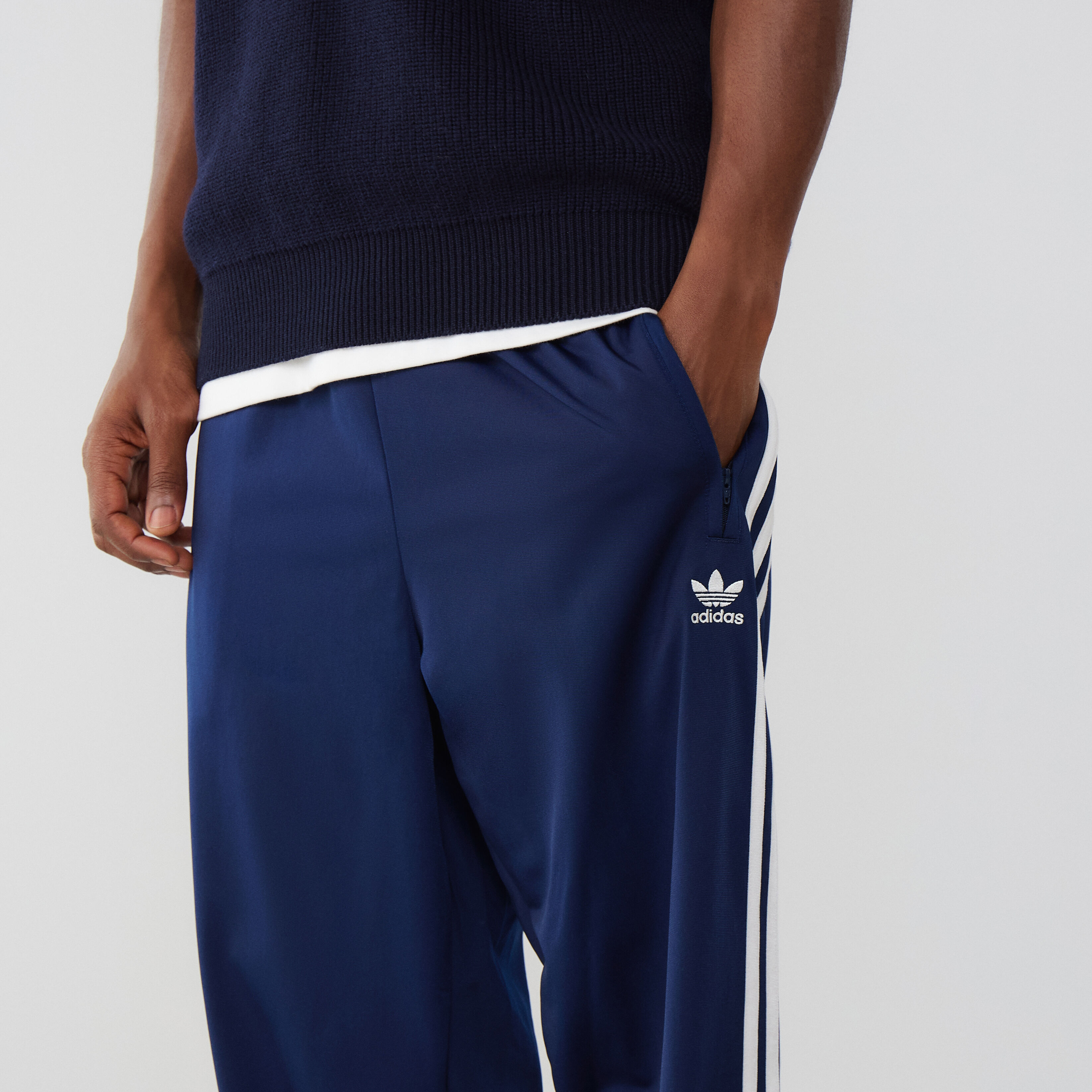 ADIDAS ORIGINALS PANT JOGGER FIREBIRD PANTALON HOMME MARINE BLANC Courir