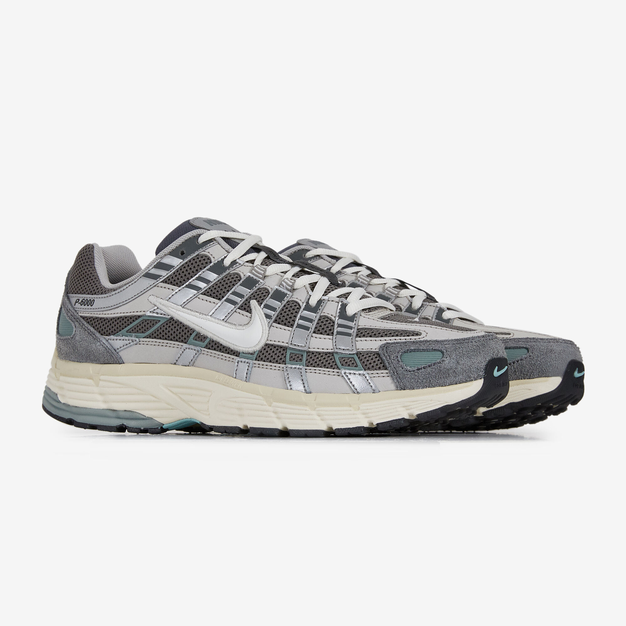 Nike p6000 2025 noir et blanche