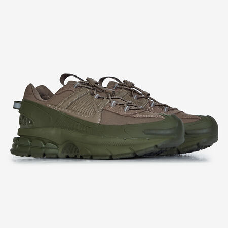 NIKE zoom vomero ZOOM VOMERO ROAM KHAKI MEN