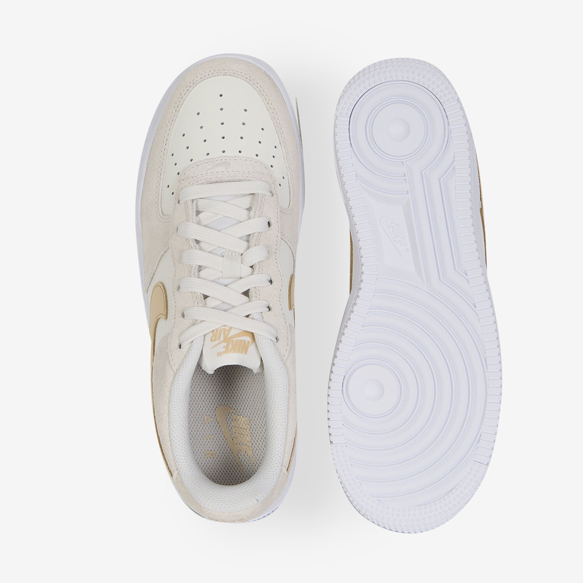 Air Force 1 Low Suede - vue 3