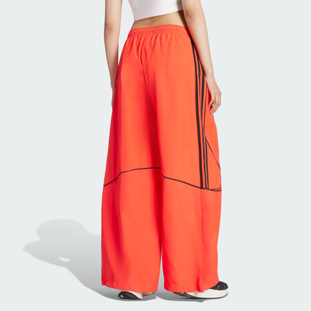 ADIDAS ORIGINALS Teamgeist Adicolor Pantalon de surv&ecirc;tement tiss&eacute; surdimensionn&eacute; Lucid Red / Black FEMME