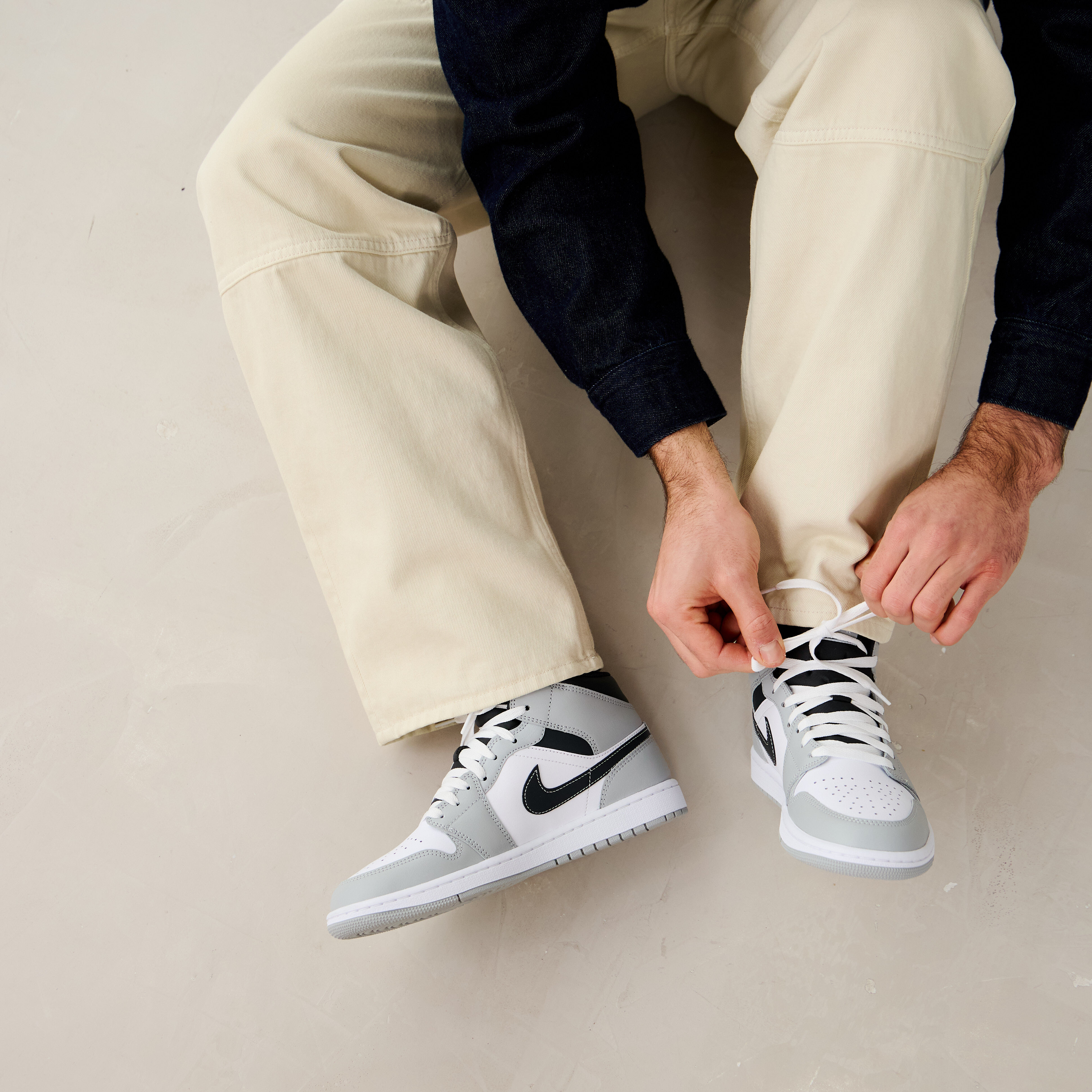 jordan 1 mid with pants