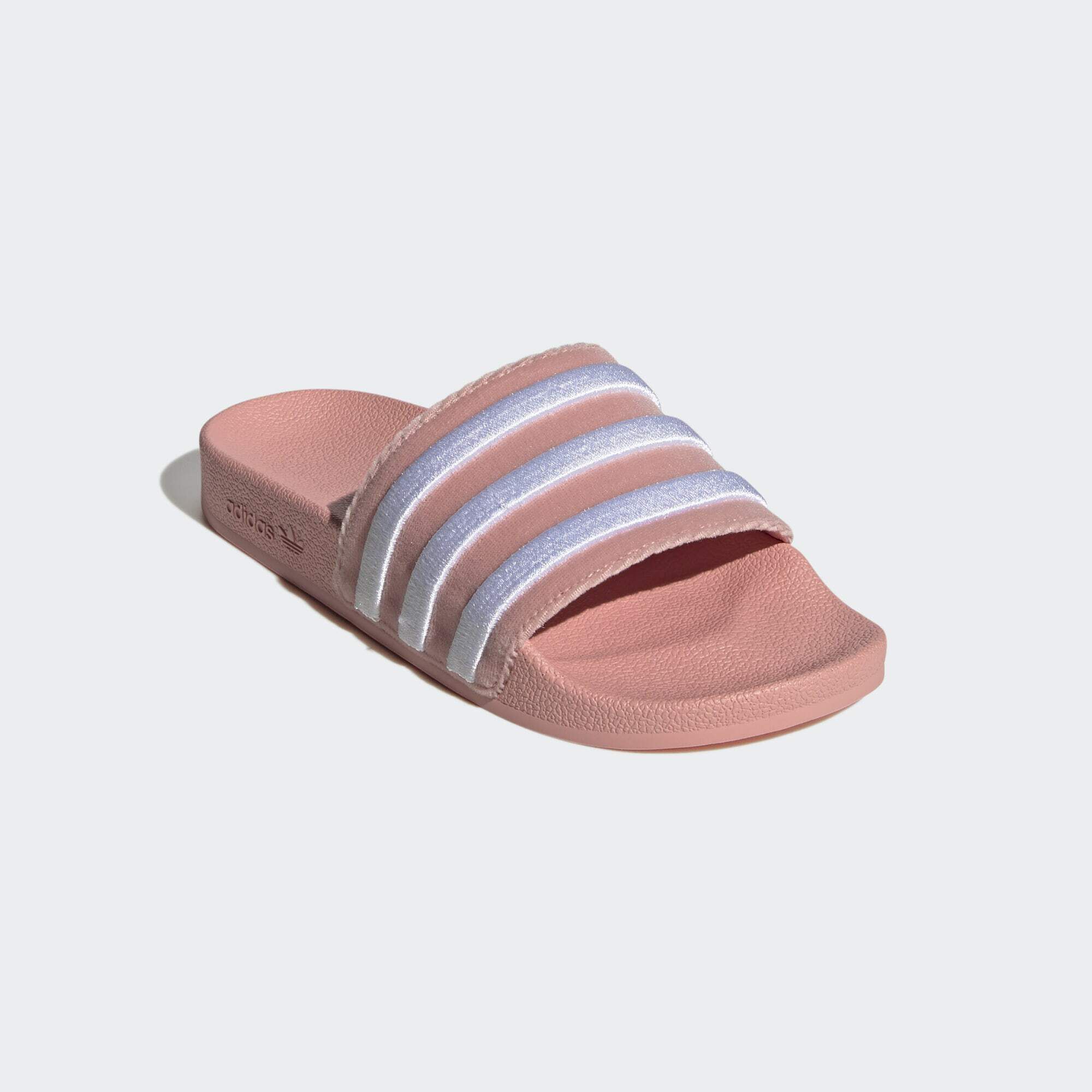claquette adidas courir