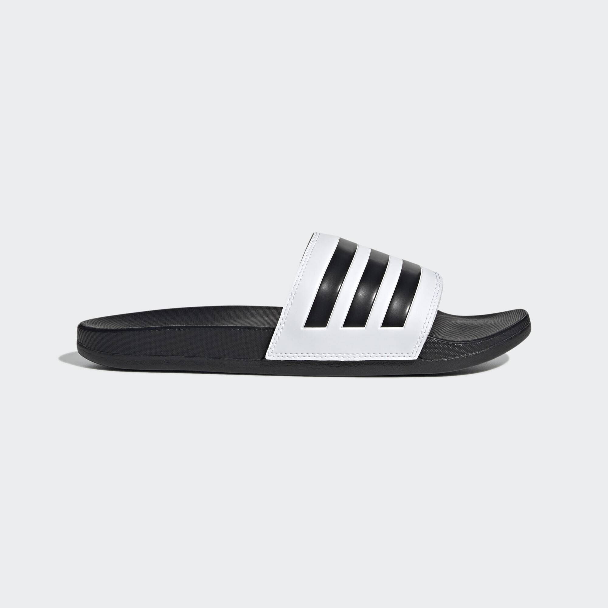 Claquette shop adidas courir