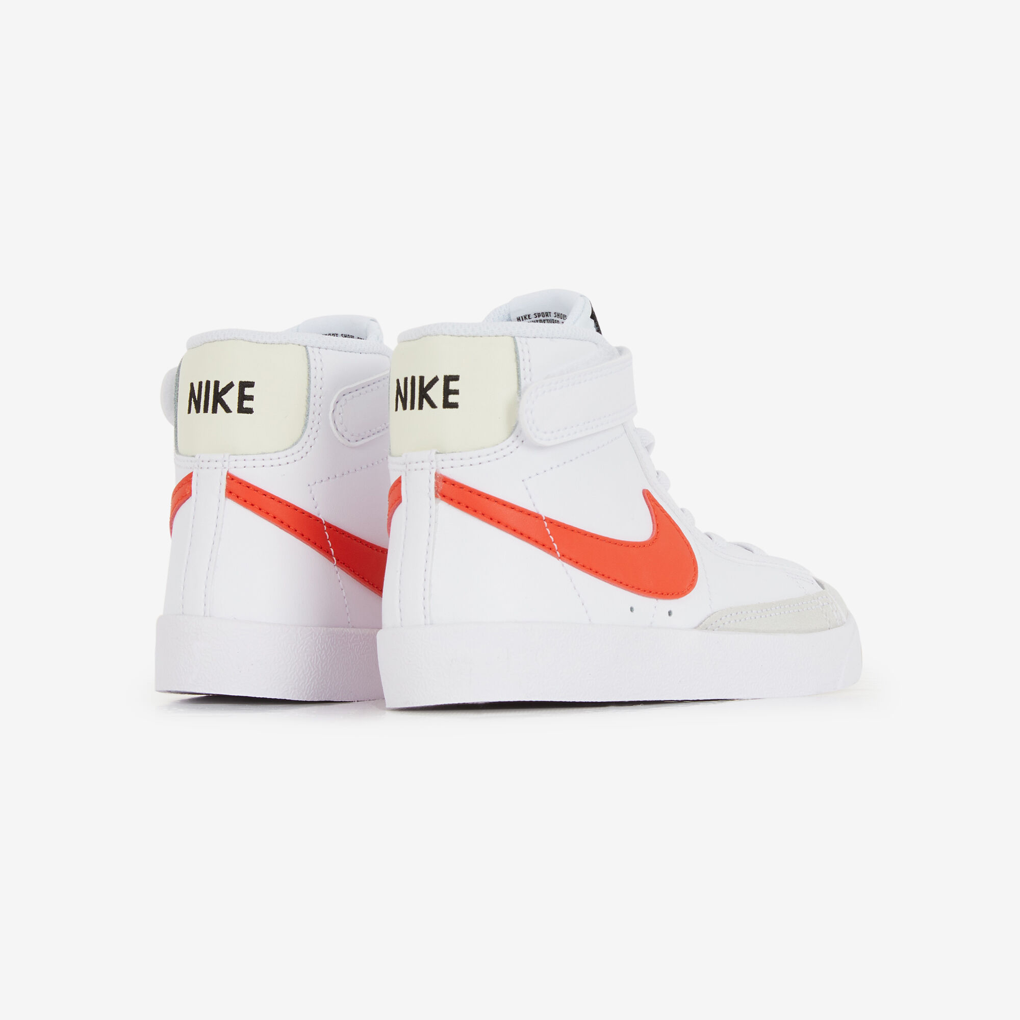 Nike blazer blanche et rouge deals