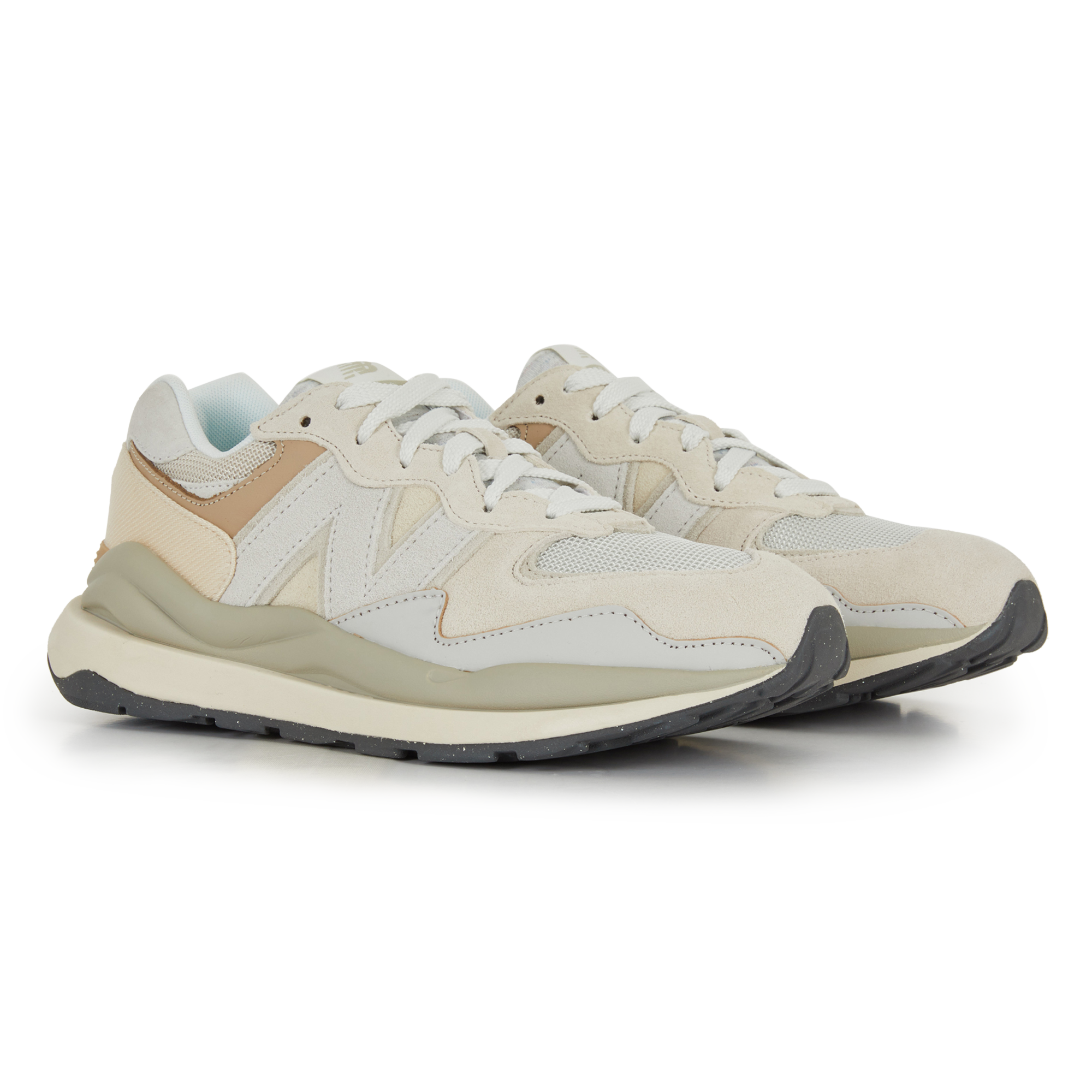 new balance 574 courir Cinosural International School