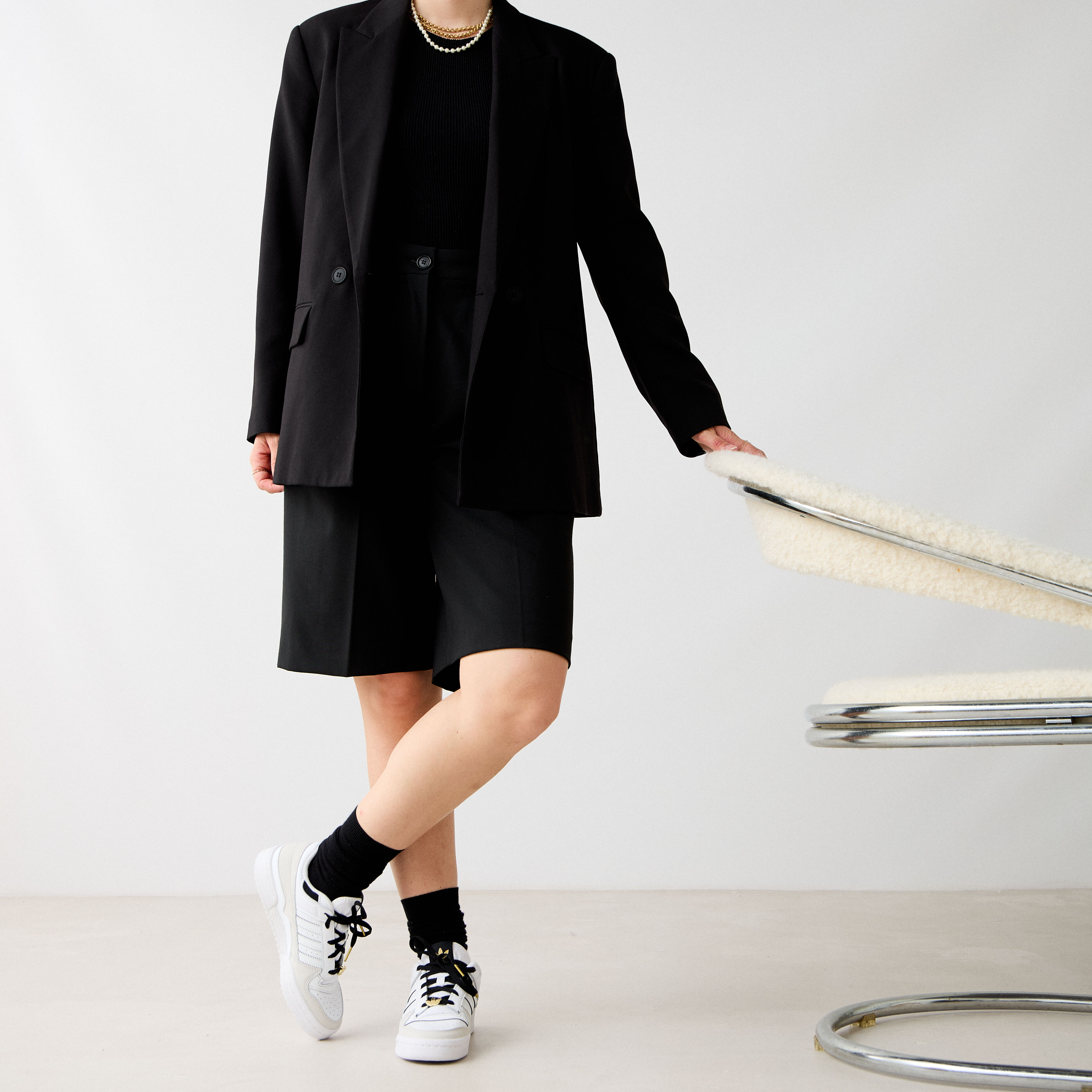 ADIDAS ORIGINALS FORUM LOW CL PARIS SNEAKERS FEMME - BLANC/NOIR - LACETS | Courir.com