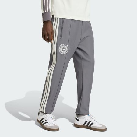 ADIDAS PERFORMANCE PANTALON DE SURV&Ecirc;TEMENT &Eacute;QUIPE DE FORMULE 1 MERCEDES - AMG PETRONAS FL&Egrave;CHES D&rsquo;ARGENT ICON HOMMES Granite / Off White HOMME