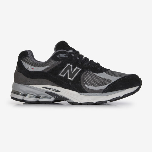 NEW BALANCE 2002R GREY/BLACK SNEAKERS MEN
