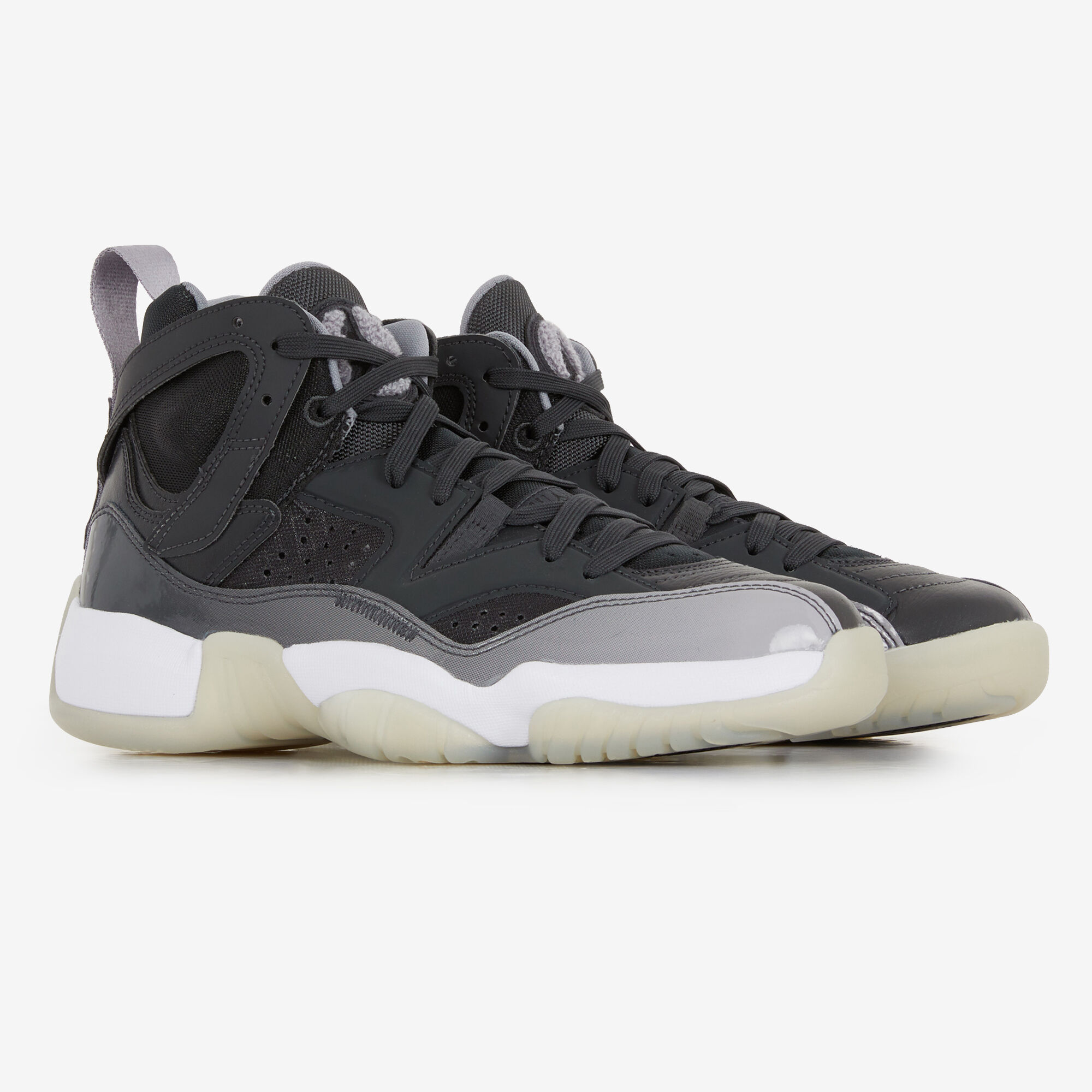 Jordan 1 hotsell grise courir