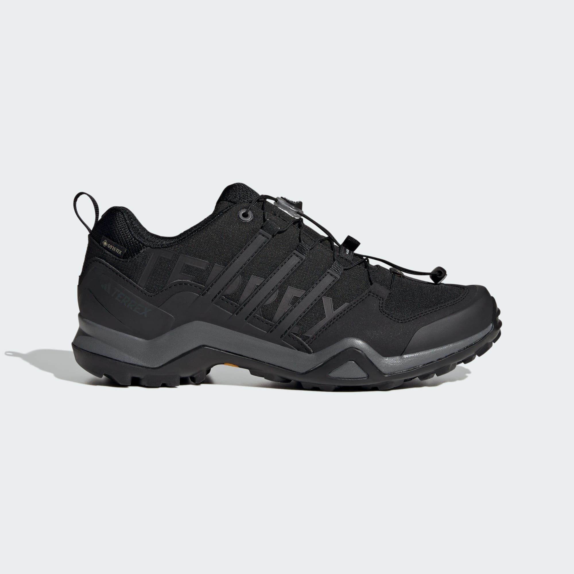 ADIDAS PERFORMANCE Chaussure de randonnee Terrex Swift R2 GORE TEX Core Black Core Black Grey Five SNEAKERS MIXTE LACETS ELASTIQUES Courir