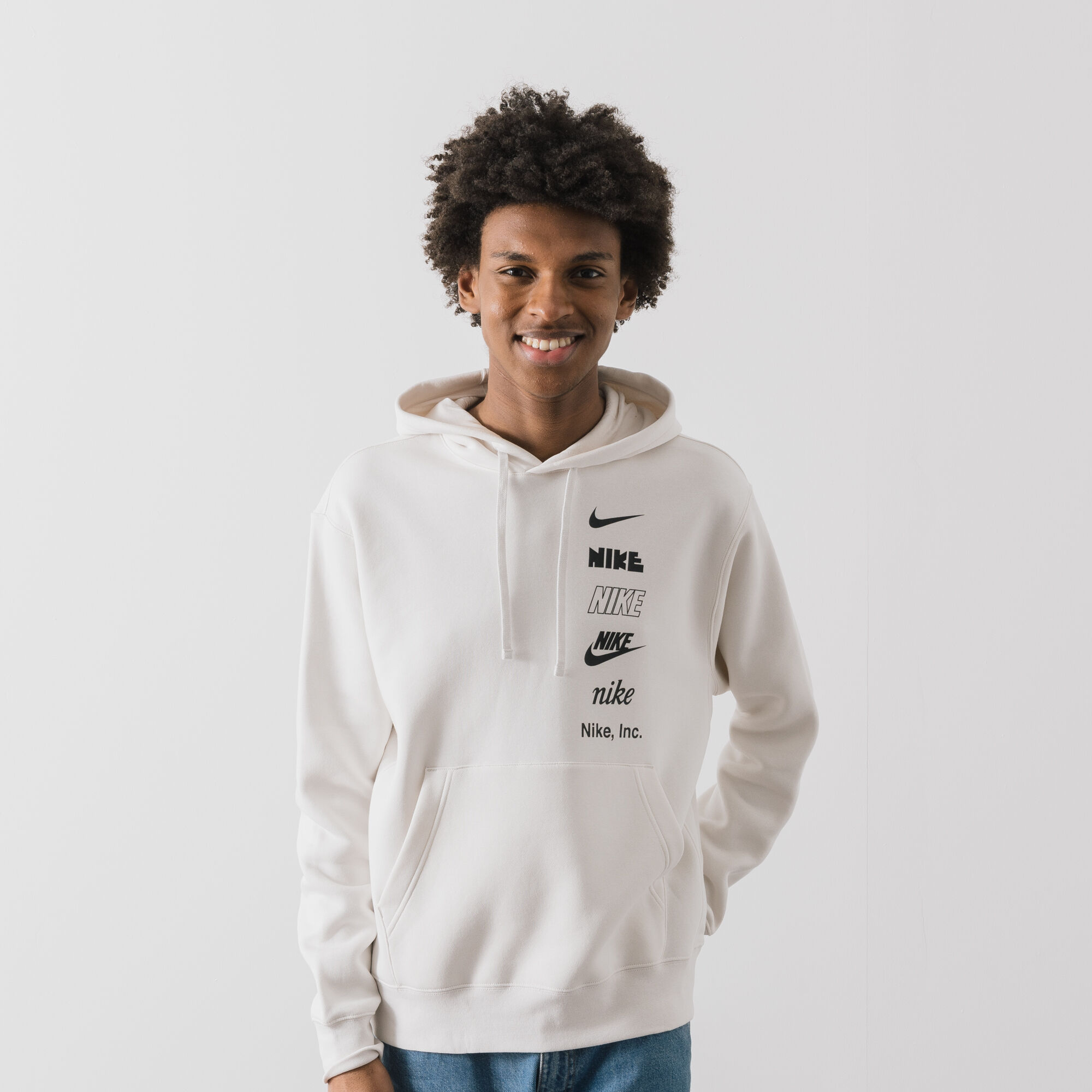 NIKE HOODIE MULTI LOGO ECRU SWEAT HOMME Courir
