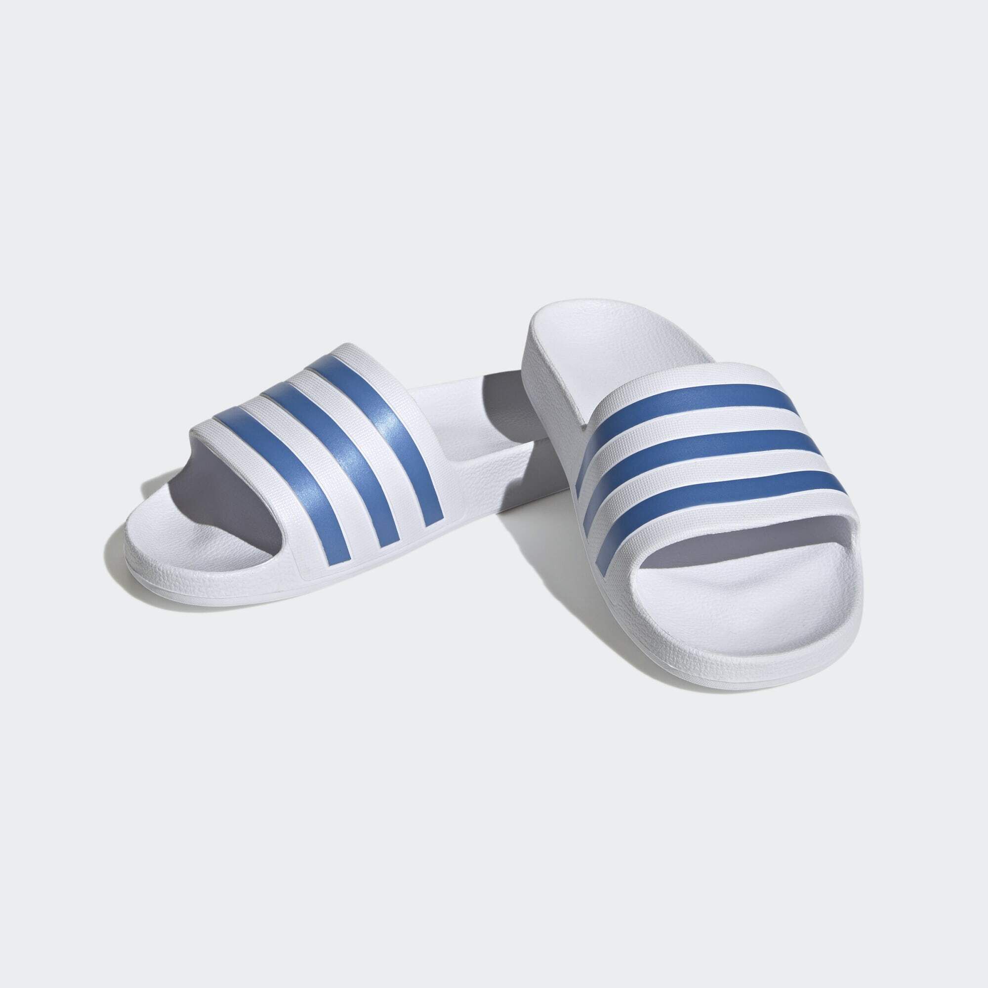 Adilette slides sales cloud white