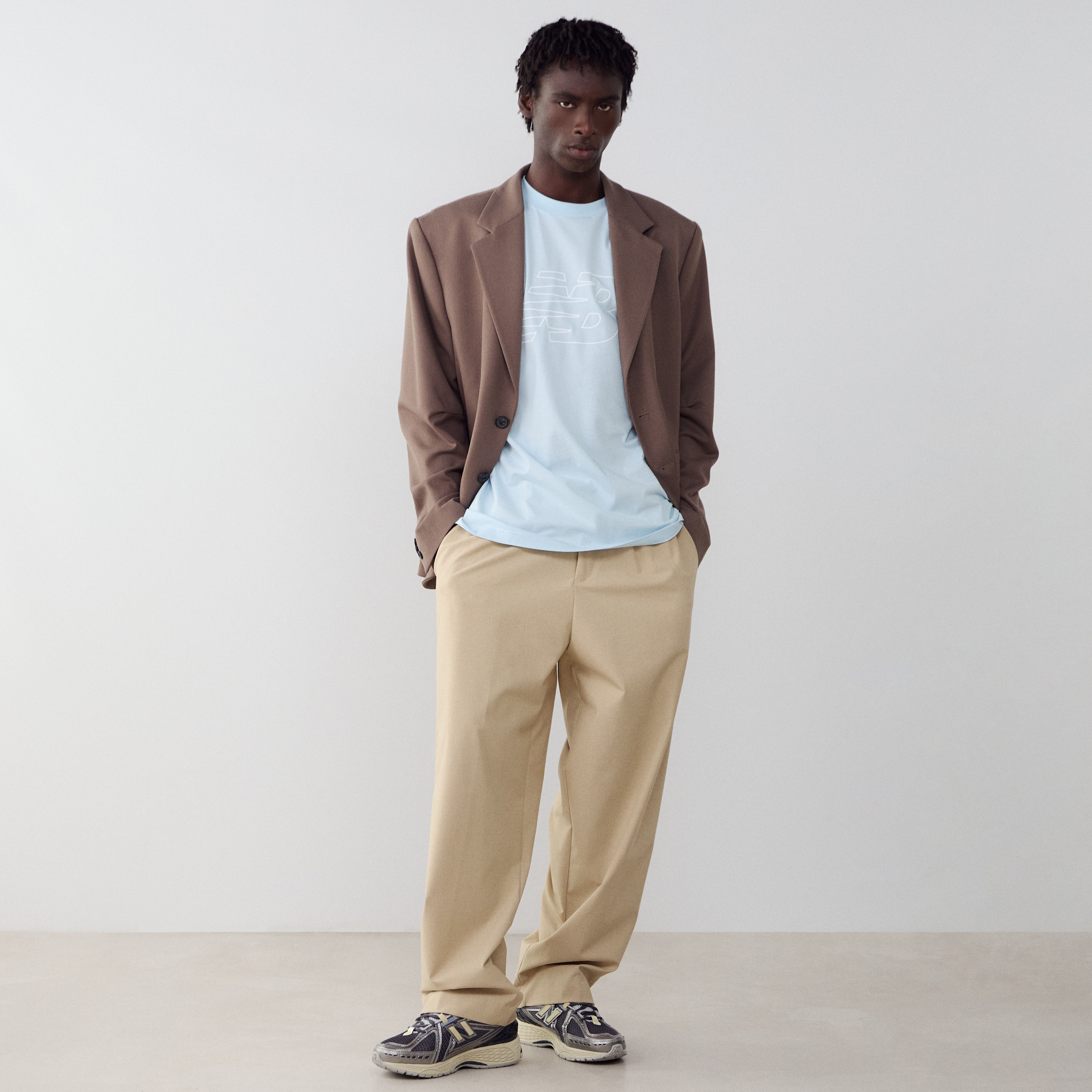 Tee Shirt Flying Logo - vue 3