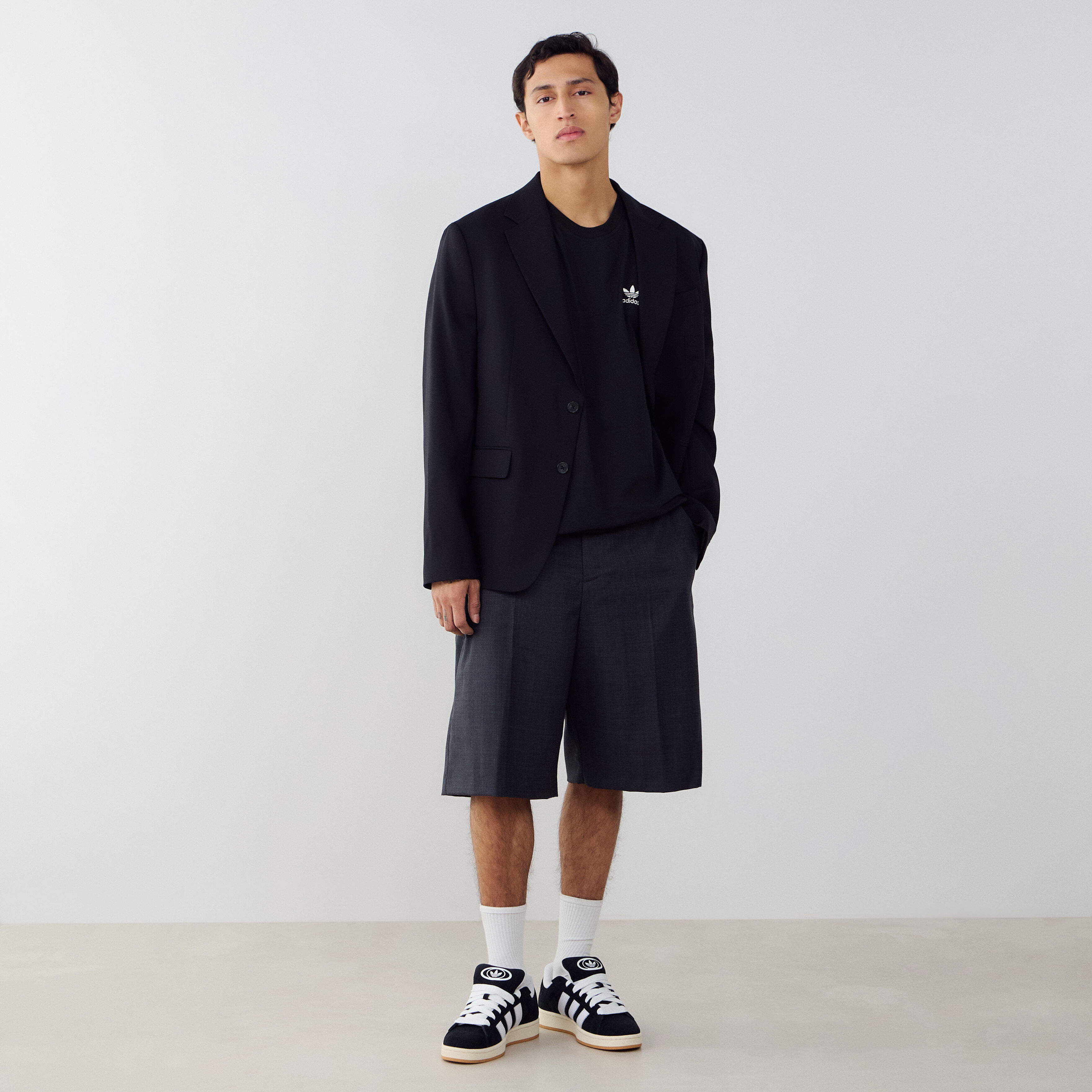 ADIDAS ORIGINALS TEE SHIRT ESSENTIAL NOIR - TEE-SHIRT HOMME | Courir.com