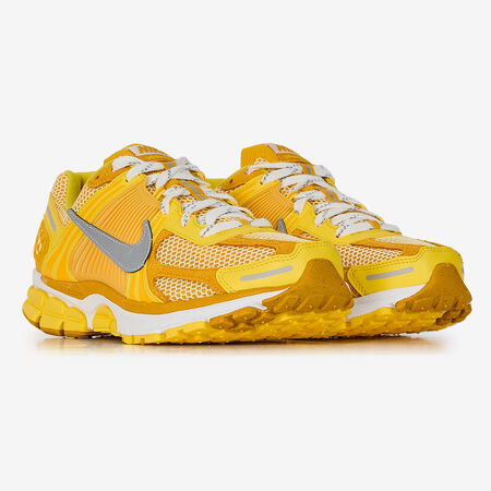 NIKE zoom vomero ZOOM VOMERO 5 SILVER/YELLOW MEN