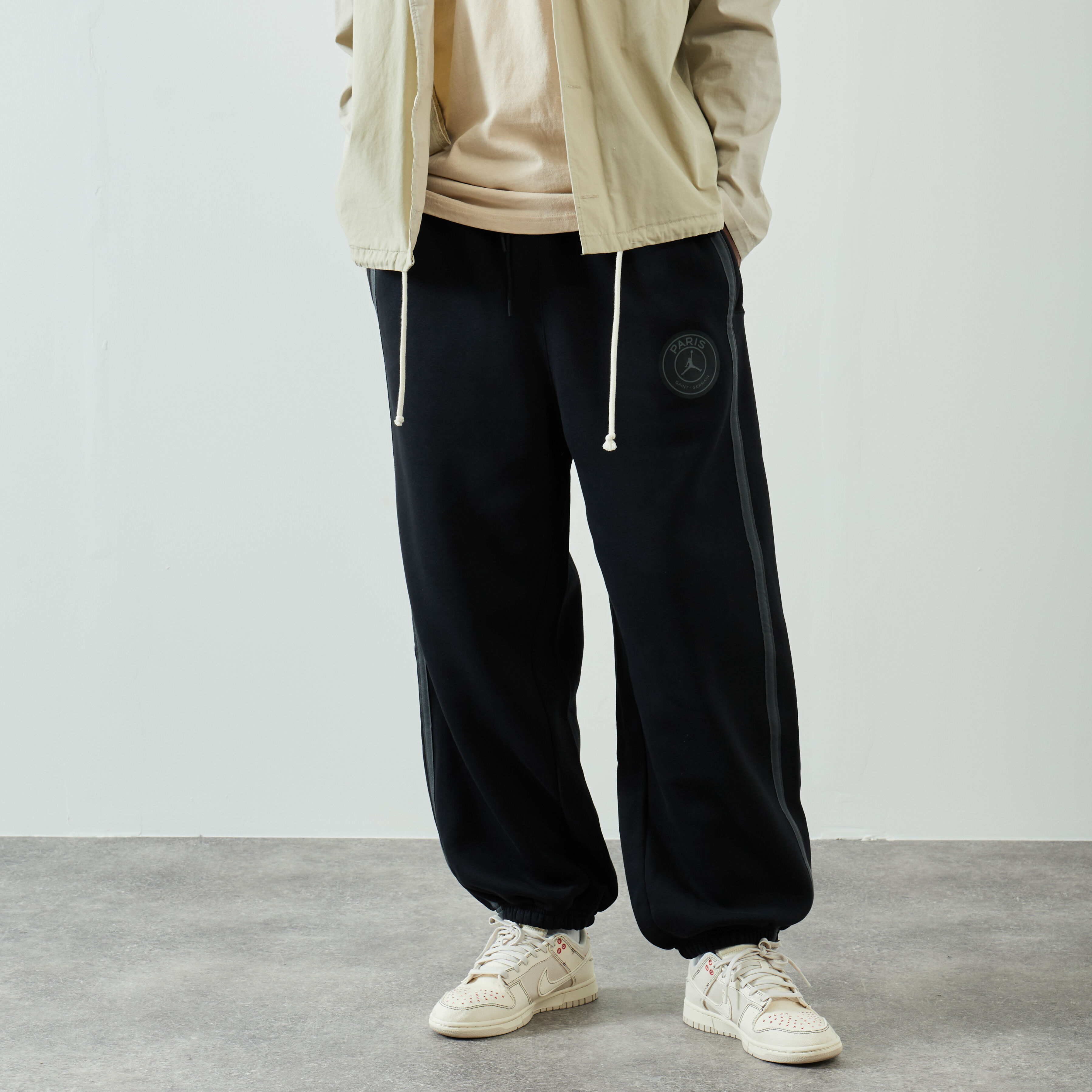 Psg joggers shop