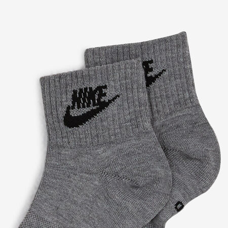 NIKE QUARTER COLOURED NSW LOGO SOCKS X3 BEIGE/NOIR UNISEX