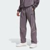null : Grey Strata / Black