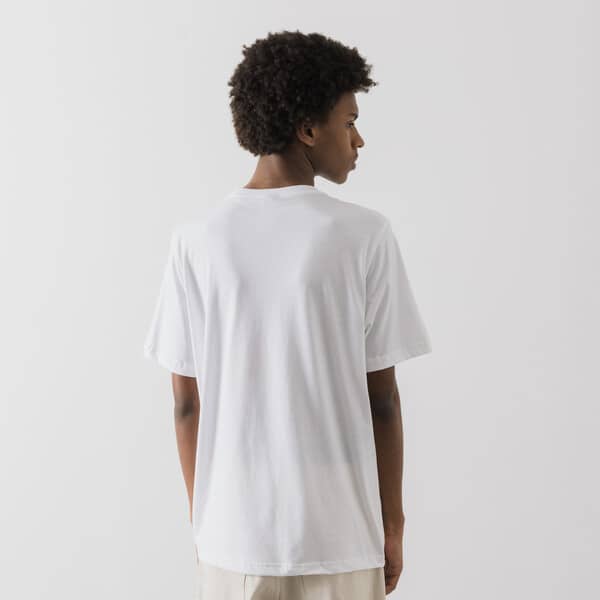 T-shirt adidas en coton blanc uni présentant une coupe droite et