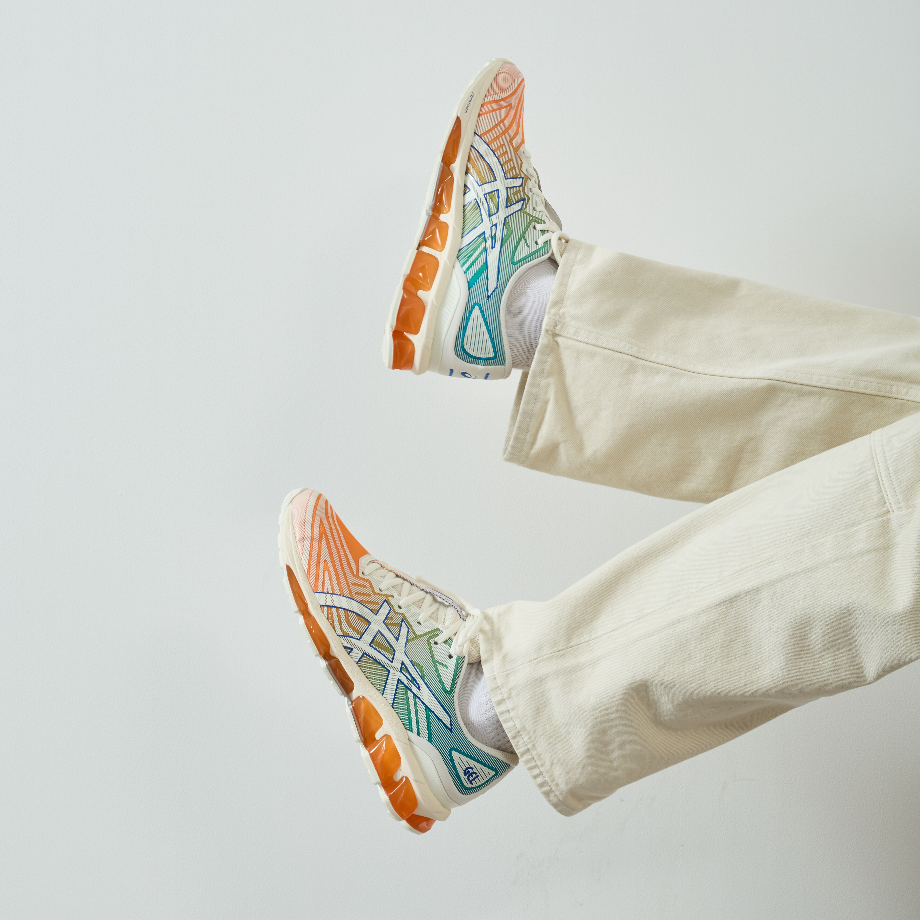 Asics blanche et hotsell orange